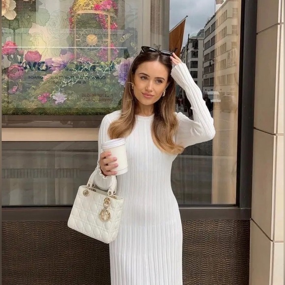 DISSH ADA DRESS SIZE M in WHITE - Picture 3 of 16